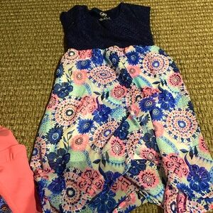 All dresses are for sale as a bundle. Minimum purchase is 3 dresses. Size 7/8